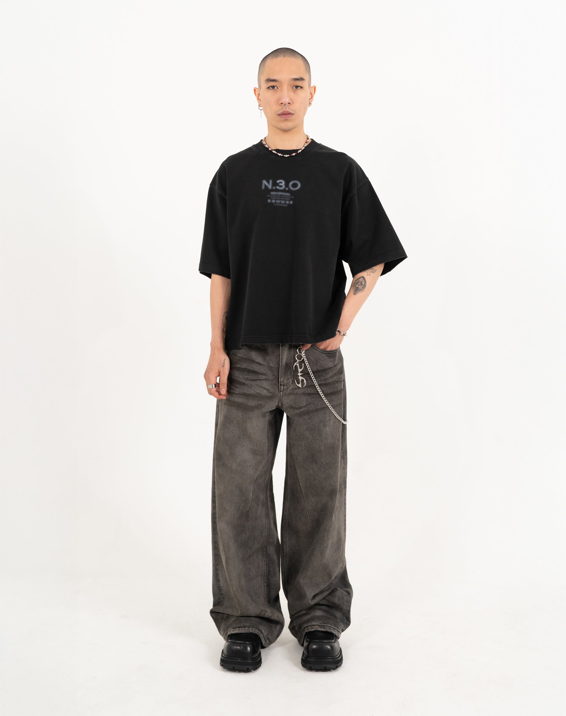N E O Vol.2_CH.1 Logo Oversize Tee