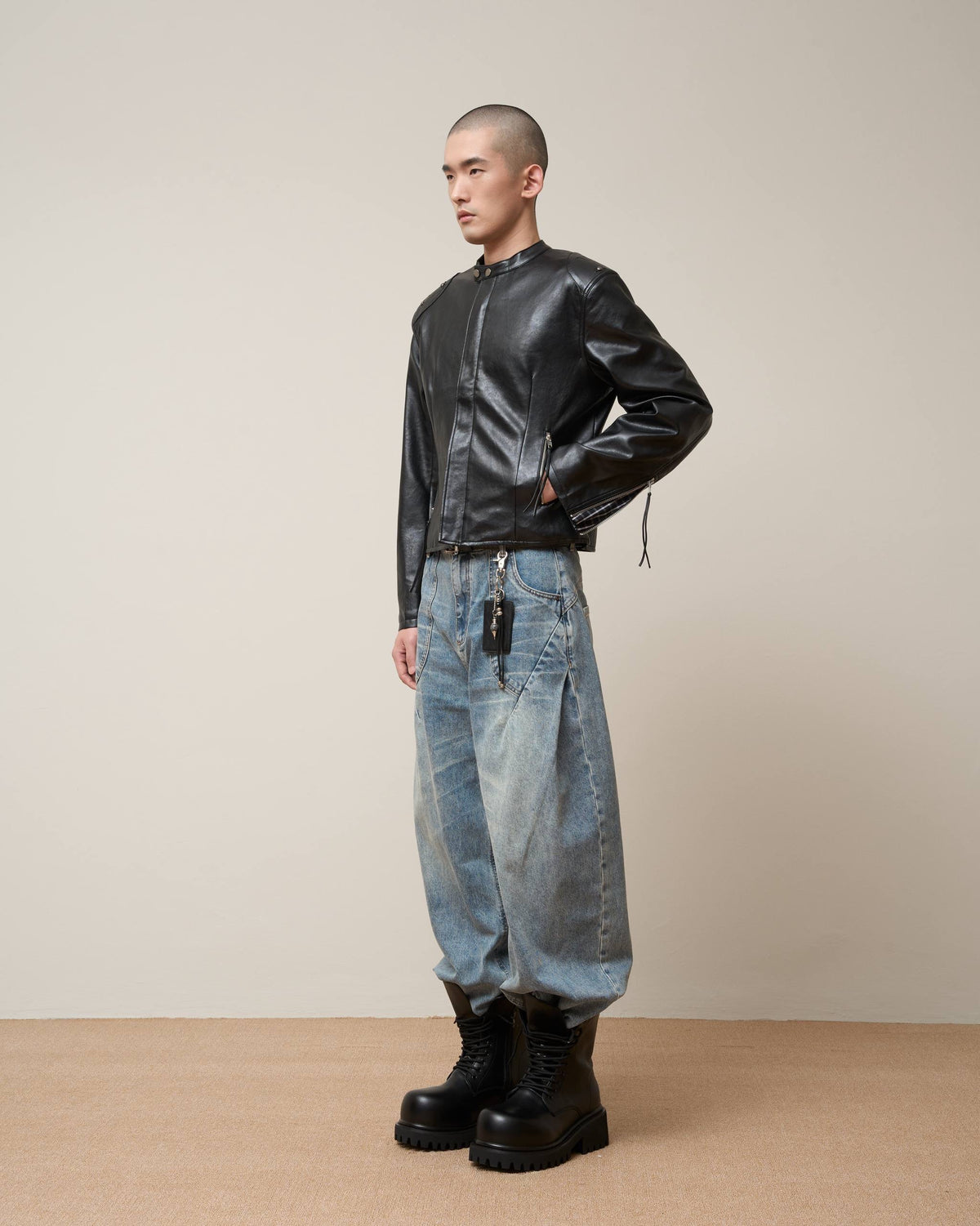 Vol.3 Ch.2 Plaid-lined Leather Jacket