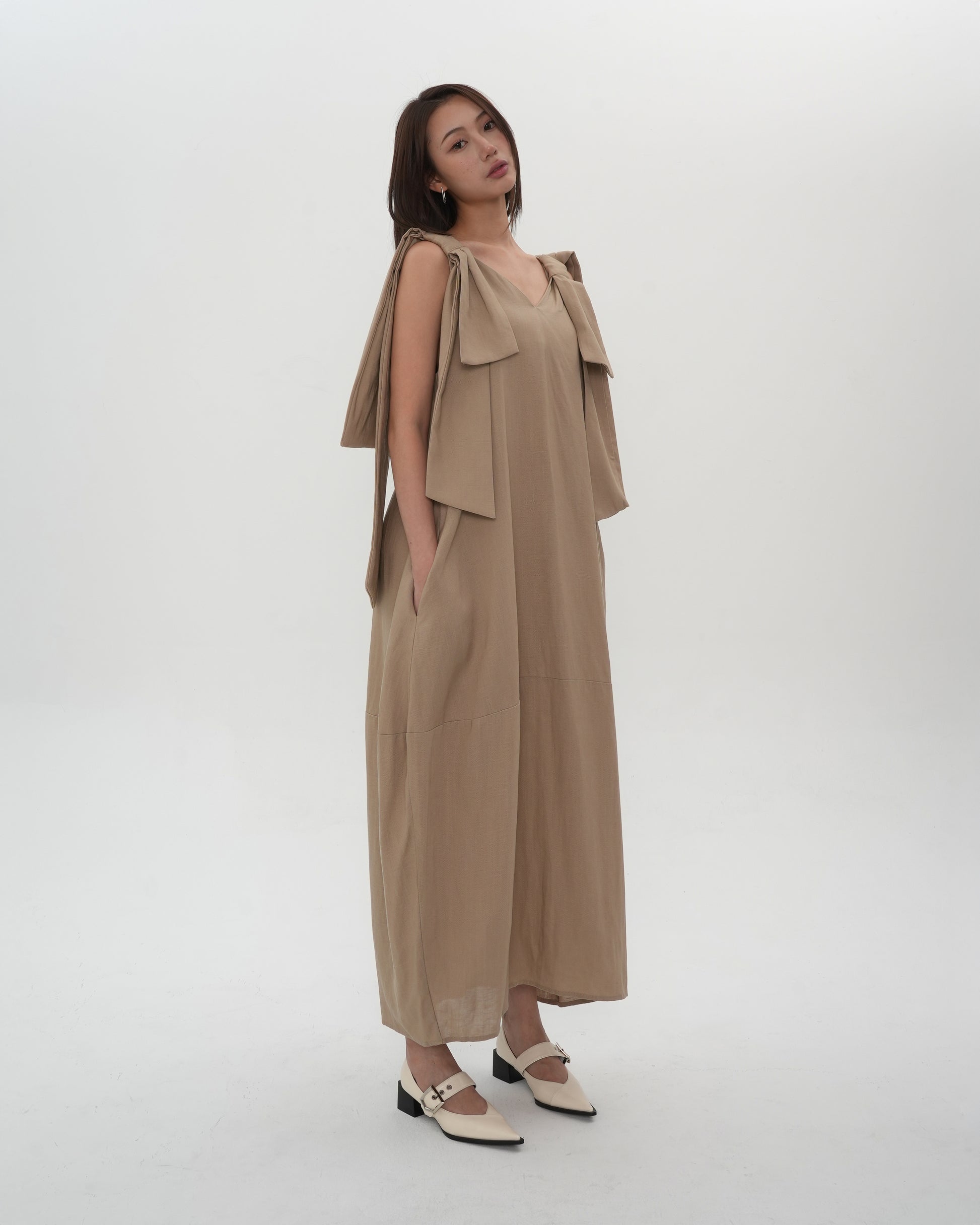 Drape Linen Sleeveless Dress