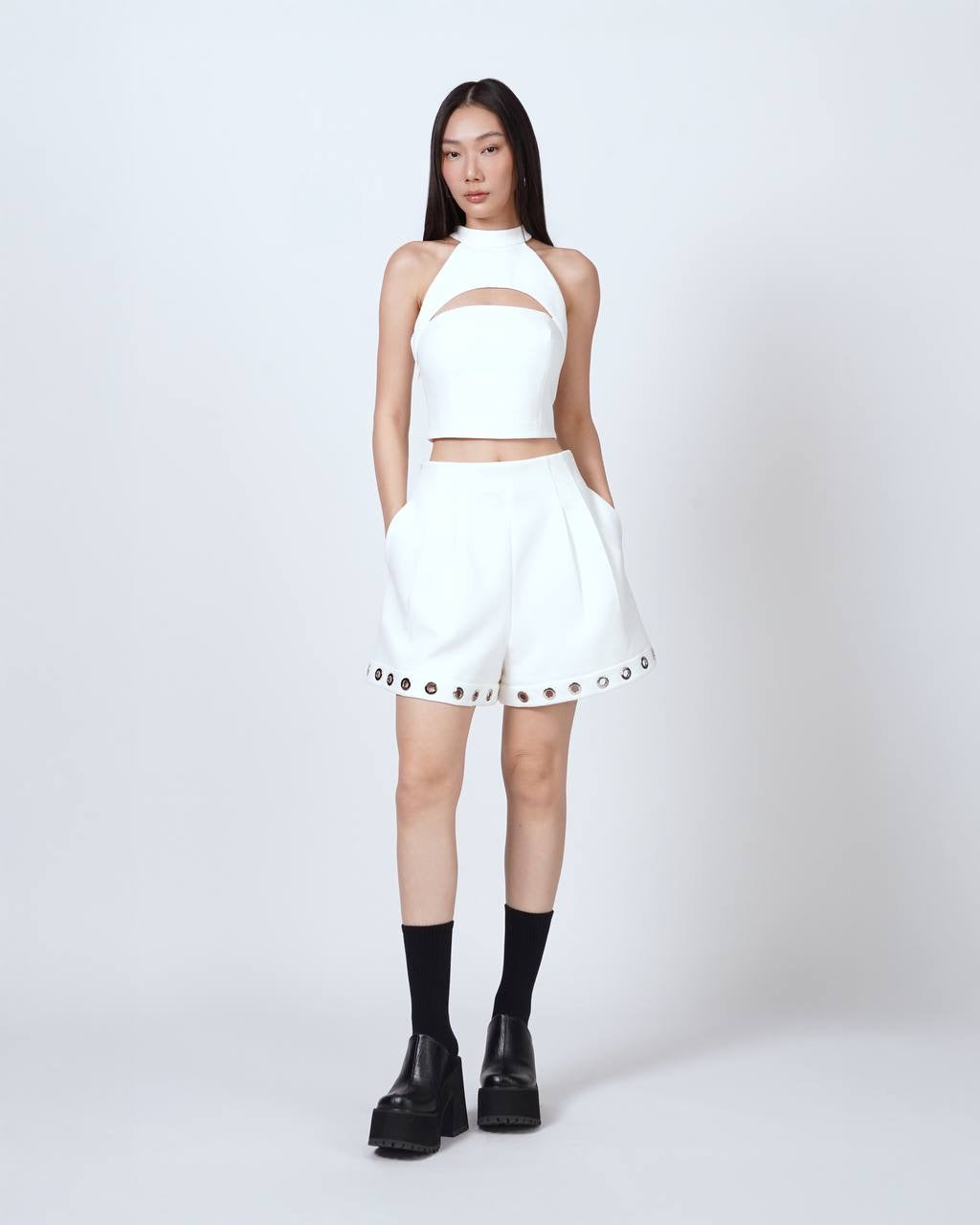 Hollow Short Pants