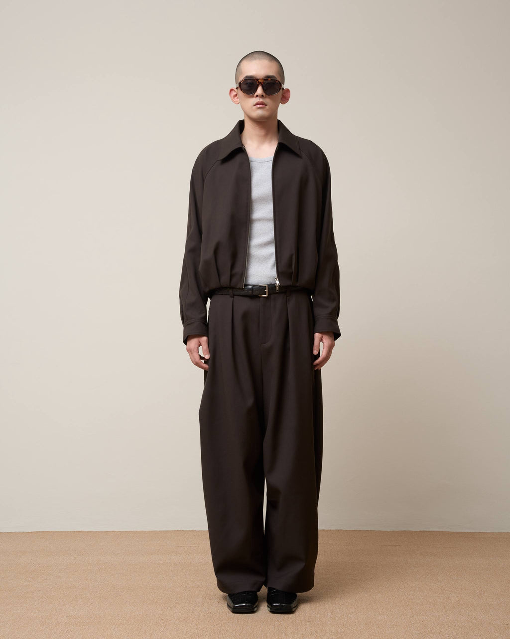 Vol.3 Ch.2 Pleated Curved Wide-Leg Trousers