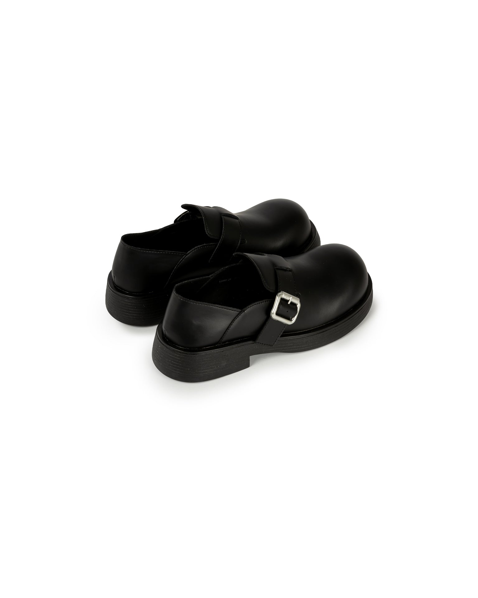 Round Toe Buckle Leather Shoe