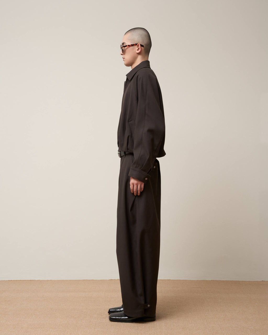 Vol.3 Ch.2 Pleated Curved Wide-Leg Trousers