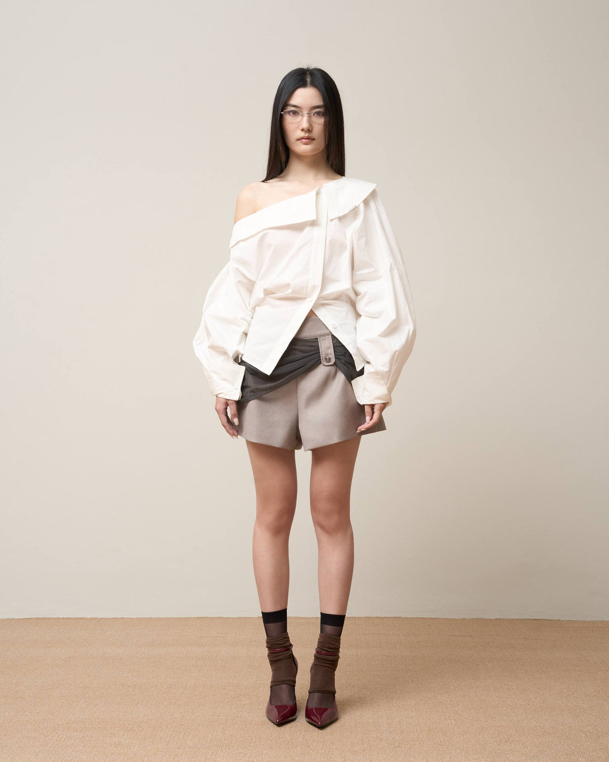 Vol.3 Ch.2 Off-shoulder Collared Cotton Shirt