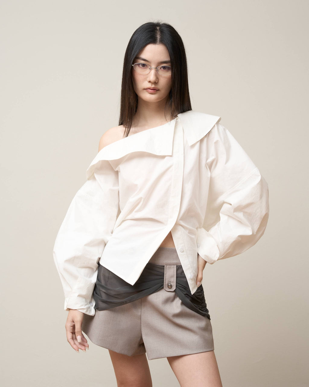 Vol.3 Ch.2 Off-shoulder Collared Cotton Shirt