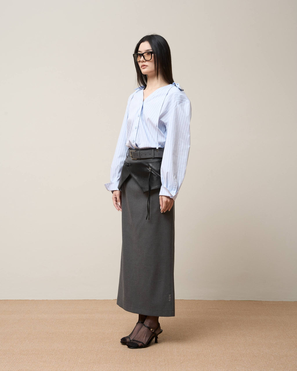 Vol.3 Ch.2 Minimalist Drawstring-Collar Poplin Blouse (Blue)