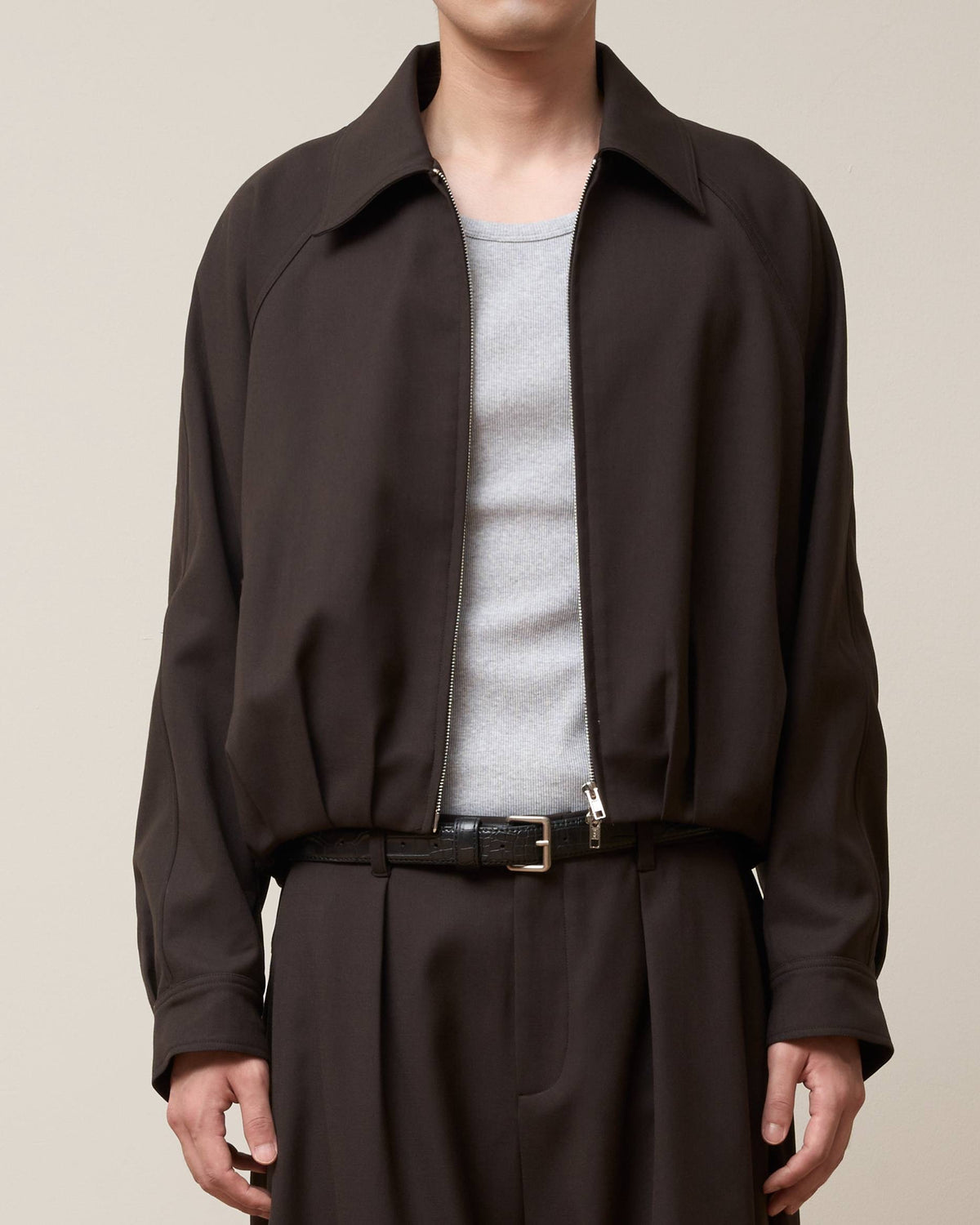 Vol.3 Ch.2 Structural Raglan-Sleeve Zip Jacket