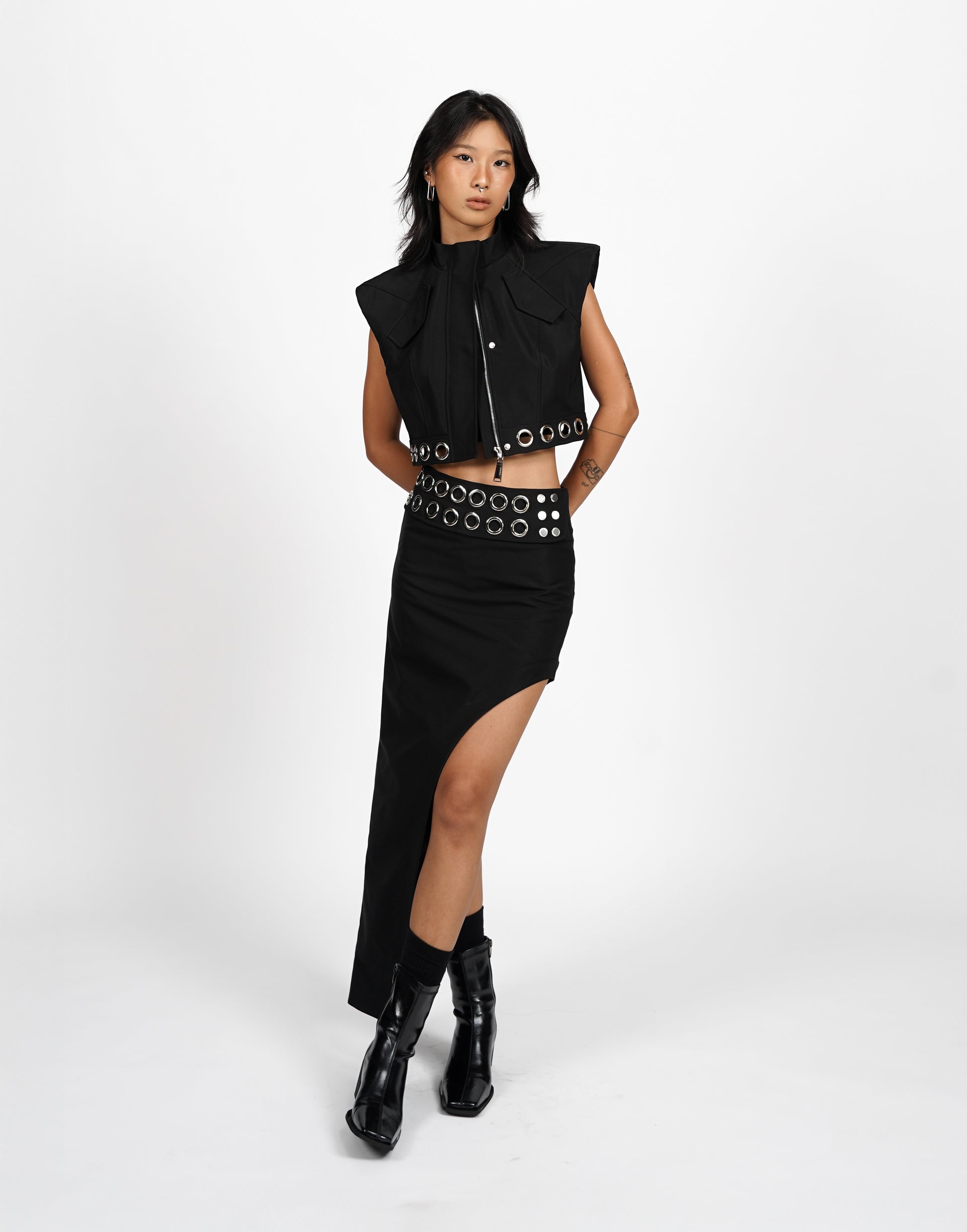 Cutaway Grommet Skirt
