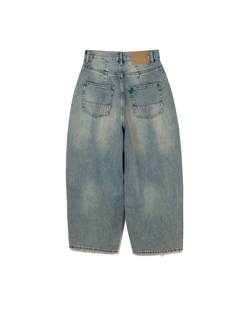 Curved Silhouette Jeans